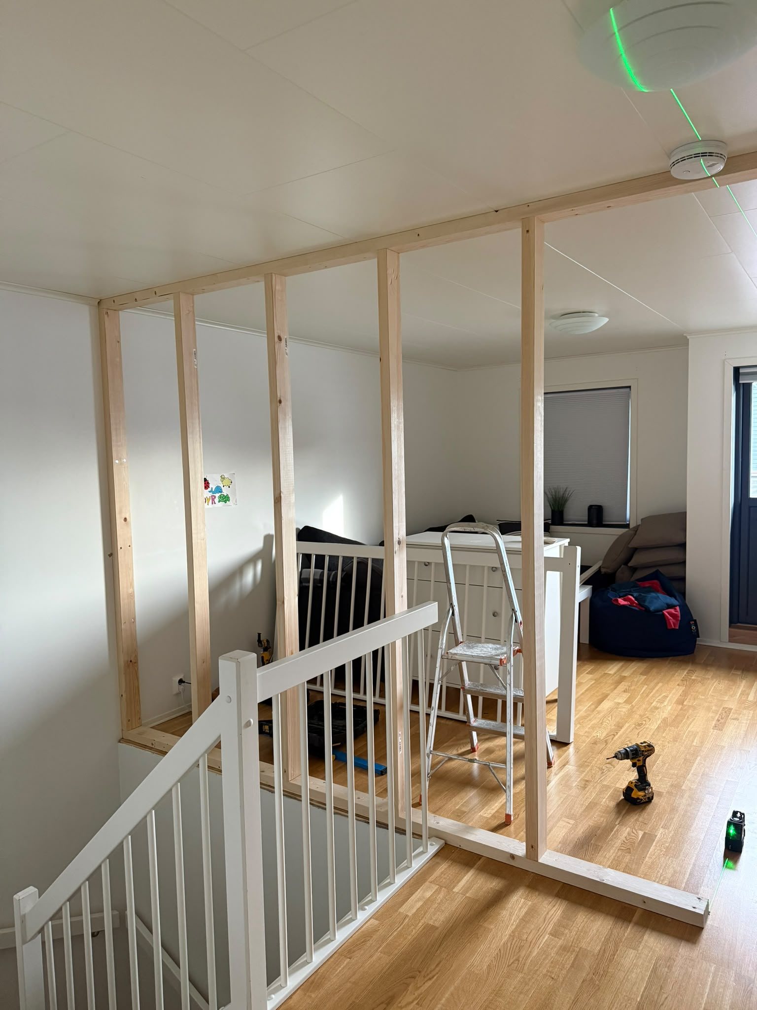 Prosjekt lettvegger – før, bilde 2 av 2